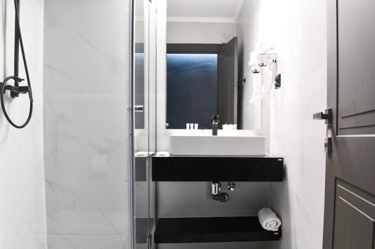 Hotel Topaz 4* Cap Aurora Dış mekan fotoğraf