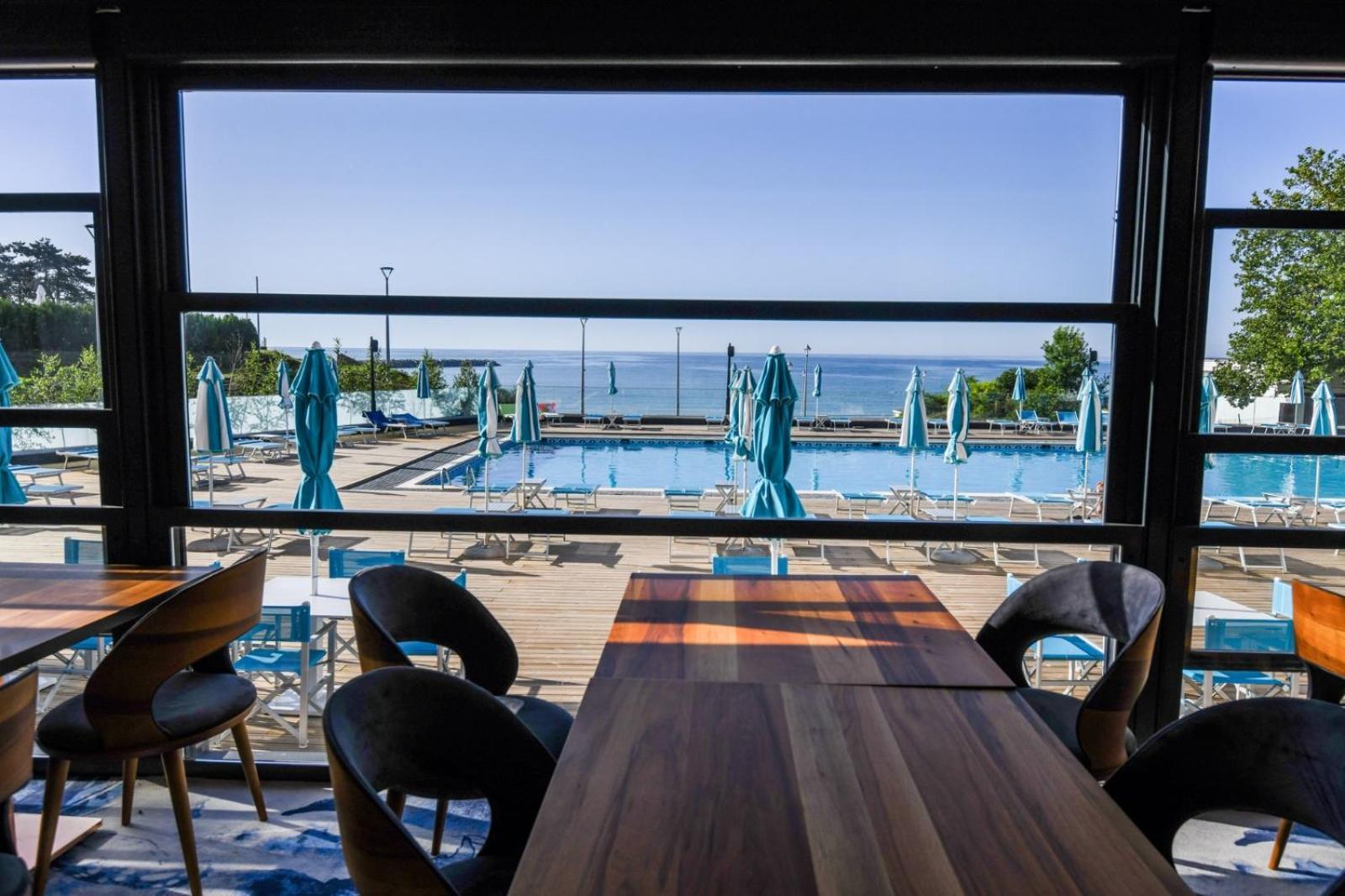Hotel Topaz 4* Cap Aurora Dış mekan fotoğraf